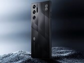 Le successeur du RedMagic 9S Pro présenté ici est nettement plus performant. (Source de l'image : Nubia)