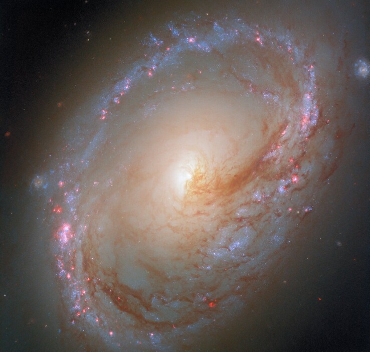 La dernière image de la galaxie Messier 96 (Source de l'image : ESA, NASA, F. Belfiore, et D. Calzetti)