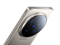 Le Vivo X200 Ultra devrait être capable d'enregistrer des vidéos en 4K120 avec toutes les caméras, une ancienne fonctionnalité du Sony Xperia. (Source de l'image : Vivo)