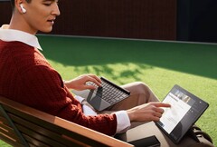 Le MateBook E 2023 présente quelques avantages par rapport à la Surface Pro 9 (Source : Huawei)