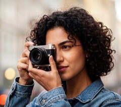 L’Esquisse Camera intègre un capteur Micro Four Thirds dans un boîtier compact.