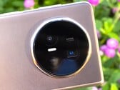 Un échantillon de photos macro suggère que le Honor Magic V5 est doté d'un système d'appareil photo considérablement amélioré. (Source de l'image : @feni_book)
