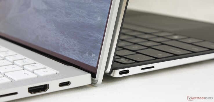 A gauche : le livre 13 du rasoir, à droite : Dell XPS 13 9310 A gauche : le livre 13 du rasoir, à droite : Dell XPS 13 9310