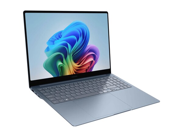 Le Galaxy Book 6 Edge aura un écran OLED de 16 pouces.