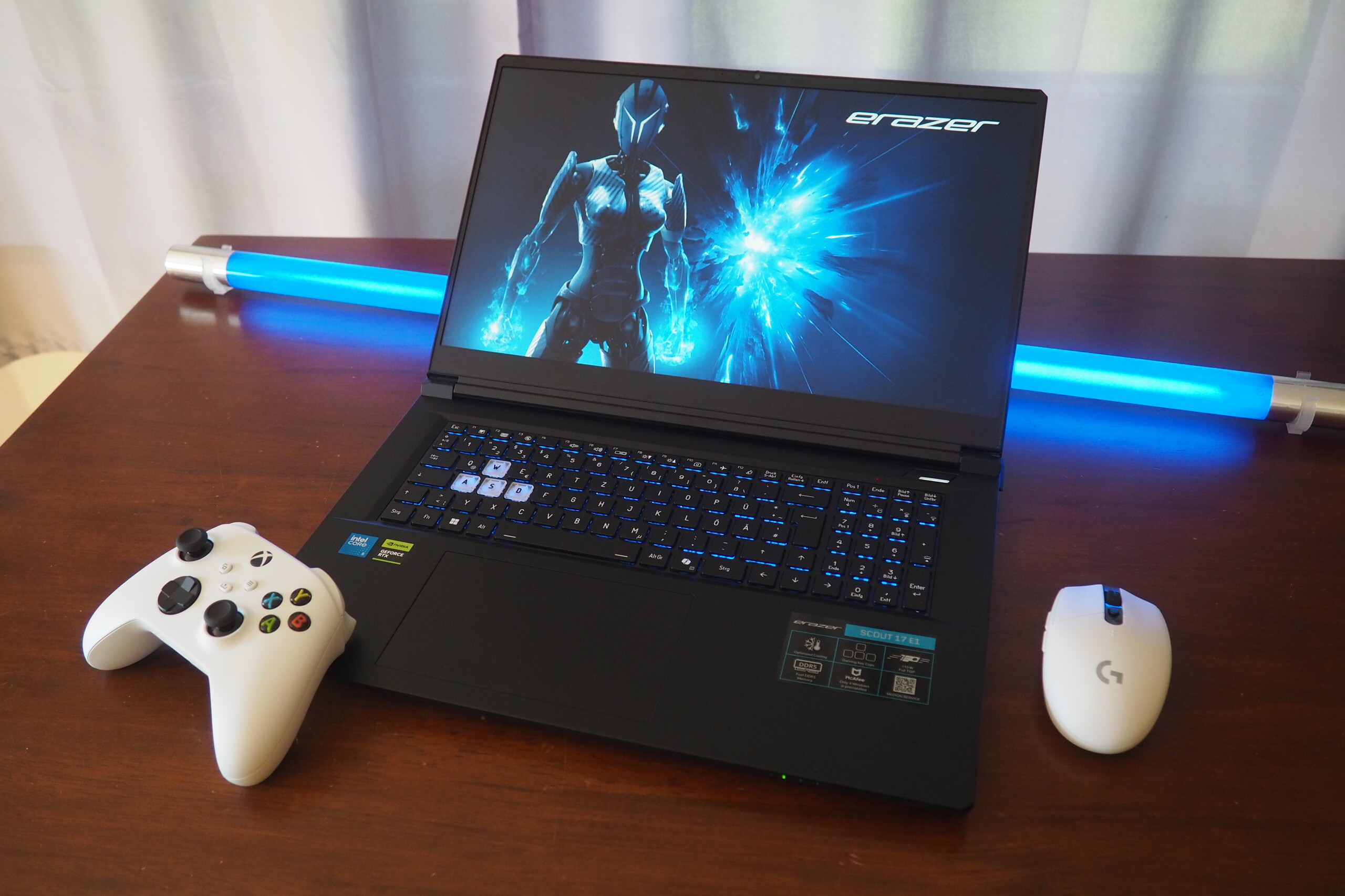 Le Medion Erazer Scout 17 E1 avec RTX 5050 en test