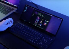 Le KeyGo combine un clavier complet et un écran tactile de 12,8 pouces pour la modique somme de 249 dollars (source : Kickstarter)  