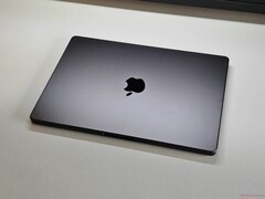 Le MacBook Pro M5 est disponible depuis quelques mois, et les variantes M5 Pro et M5 Max devraient arriver prochainement.