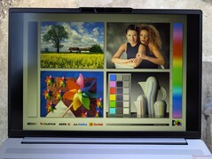 A l'extérieur, à l'ombre