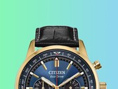 Le nouveau chronographe Racing de Citizen associe un cadran bleu à un boîtier doré.