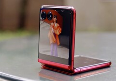 Le successeur du Motorola Razr 40 Ultra illustré ici sera bientôt lancé. (Image : Motorola)