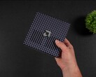 Le mini-PC AMD Ryzen AI Max+ 395 Strix Halo, présenté sous SteamOS, pour des comparaisons de performances dans les jeux vidéo