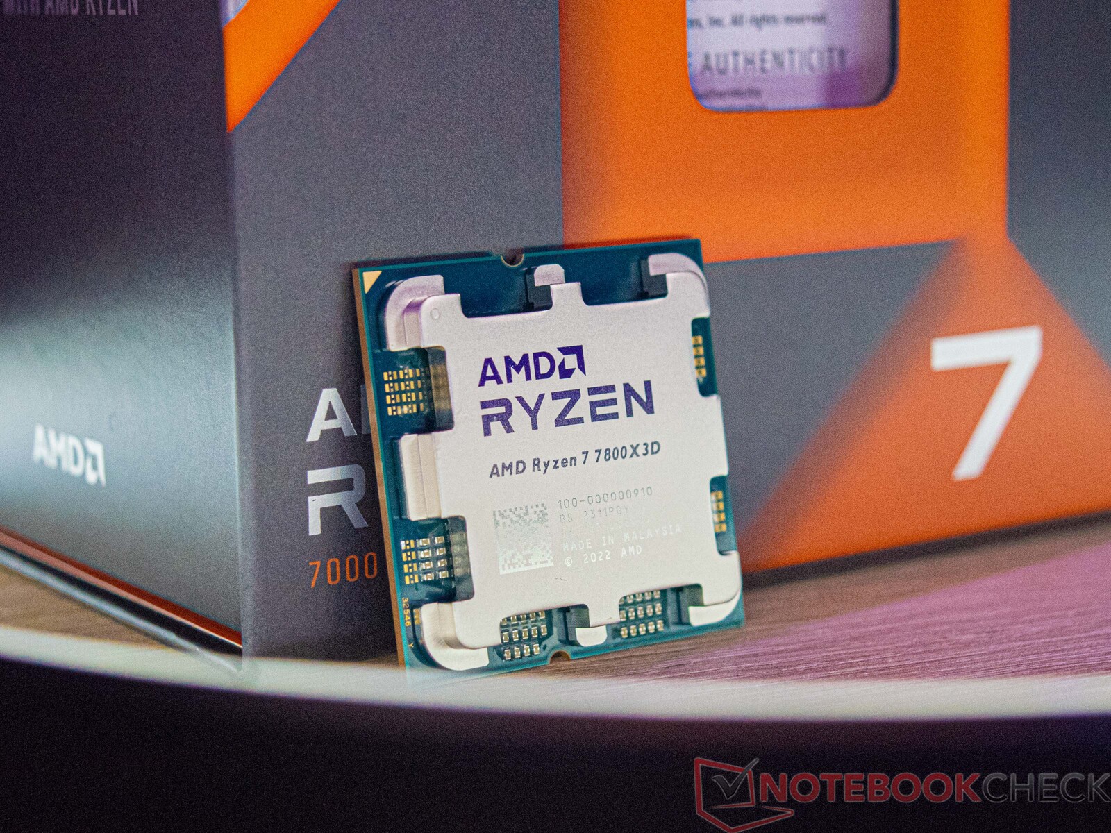 Test de l'AMD Ryzen 7 7800X3D : plus puissant qu'un Core i9-13900K grâce au  3D V-Cache et à seulement 8 cœurs - Notebookcheck.fr