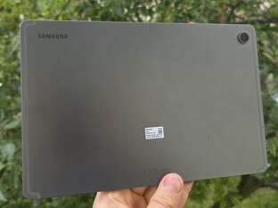 Samsung Galaxy Tab S10 Lite en revue. (Source de l'image : Marcus Herbrich)