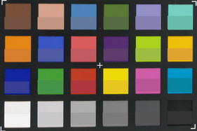 BQ Aquaris VS - ColorChecker : la couleur de référence est dans la partie inférieure de chaque bloc.