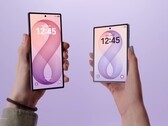 Samsung a lancé le Galaxy Z Fold8 Ultra (à gauche) et le Galaxy Z Fold8 (à droite) fin juillet 2026.
