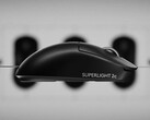 Souris de jeu compacte Logitech G Pro X Superlight 2c vue de côté. (Source de l'image : Logitech)