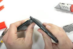 Ne jamais s'installer. (Source : JerryRigEverything)