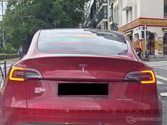 Tesla Model 3 avec un autocollant anti-Musk. (Source de l&#039;image : Notebookcheck)