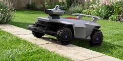 Avec le R7, Anthbot lance une nouvelle tondeuse robotisée phare équipée d’un bras de coupe.