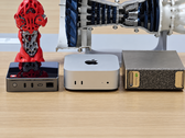 Le mini-PC MaixStation de Sipeed (tout à gauche) promet d’offrir une puissance de calcul exceptionnelle pour l’IA en local grâce à sa puce Axera AX8860P