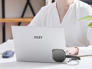 Le Datamag 40Gbps peut atteindre des vitesses de lecture séquentielle de 4 000 Mo/s lorsqu'il est connecté à un ordinateur portable ou à un PC USB4 ou Thunderbolt 4. (Source de l'image : MSI)
