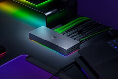 La station d&#039;accueil Razer Thunderbolt 5 est dotée d&#039;un éclairage RGB et d&#039;un emplacement pour SSD M.2 (Image source : Razer)