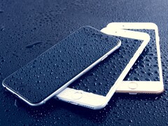 Apple ne recommande pas d&#039;essayer de sécher des smartphones mouillés dans du riz (Image : DariuszSankowski)