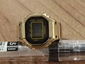 Une nouvelle version en or de la montre à anneau Casio CRW-001 a fait l'objet de rumeurs. (Source de l'image : Goldblitz Sdn Bhd via Facebook)