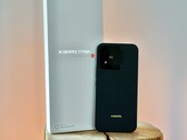 Le Xiaomi 17 Max offre un grand écran et un bon système photographique, le tout à un prix abordable.