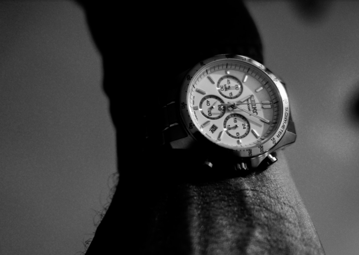 La Seiko SBTR024 (photo) est un autre excellent chronographe proposé à un prix abordable.