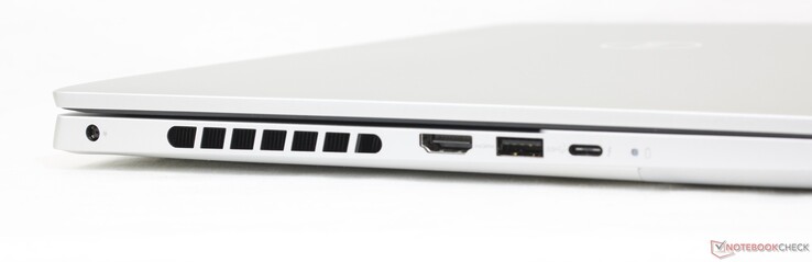 À gauche : Adaptateur secteur, HDMI 2.0, USB-A 3.2 Gen. 1, USB=C Thunderbolt 4 w/ Power Delivery + DisplayPort