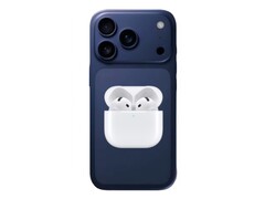Rendu non officiel de l&#039;iPhone 17 Pro avec AirPods 4 (Source de l&#039;image : @Skyfops sur X et Apple, édité)