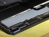 Les coussinets thermiques peuvent améliorer les performances du dernier MacBook Air. (Image source : Max Tech)