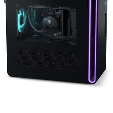 Alienware Autora R16 avec un refroidisseur liquide (image via Dell)