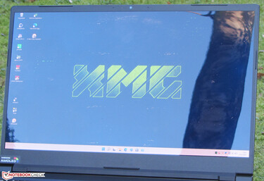 XMG Pro 15 à l'extérieur