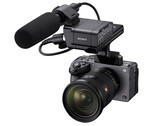 La Sony FX5 (ILME-FX5) est équipée d’une poignée XLR permettant de fixer des microphones externes et des accessoires.