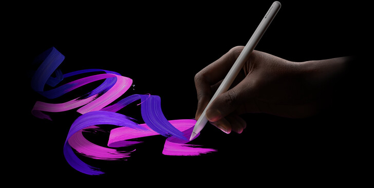 Le Pencil Pro se fixe magnétiquement à l'iPad pour l'appairage et la recharge sans fil (Image source : Apple)