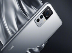 Le Redmi K60 Ultra s'appuiera sur l'une des puces Dimensity les plus puissantes de MediaTek, le Redmi K50 Ultra en photo. (Source de l'image : Xiaomi)