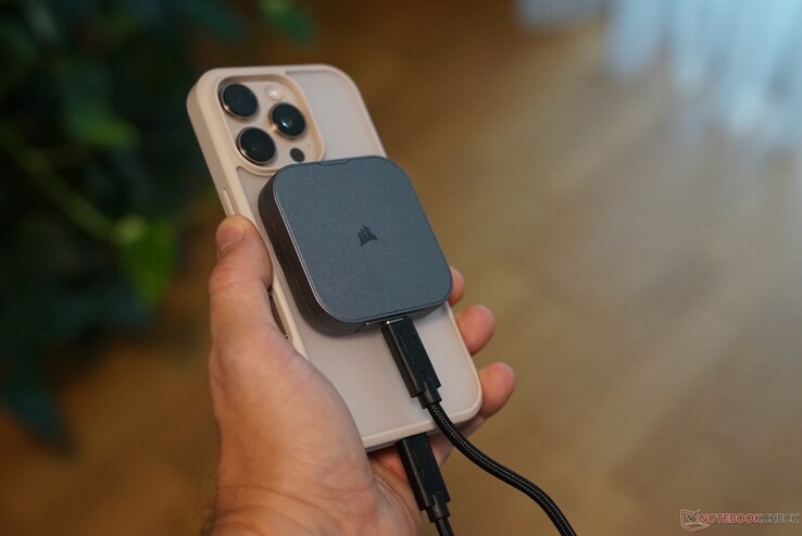 Corsair EX400S sur iPhone