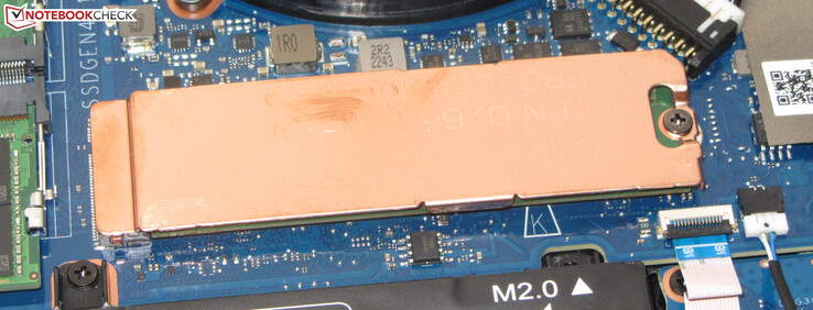 Un disque SSD PCIe 4 sert de disque système.