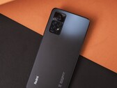 Les téléphones chinois et mondiaux de la série Redmi Note 11 offrent un matériel différent. (Source : Xiaomi)
