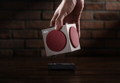 Le Retro Cube 2 Speaker - N Edition est compatible avec la recharge sans fil.
