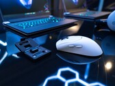 Dell a lancé la souris Alienware Tri-Mode Wireless Gaming Mouse au CES 2022 (image via Dell)