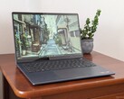 Test du Dell 14 Plus 2-en-1 : AMD offre un avantage décisif par rapport à Intel