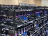 Près d'un quart de la ferme de Davidson semble être constituée de cartes GeForce RTX 3070 Founders Edition provenant directement de NVIDIA (Image source : @jaxson_davidson)