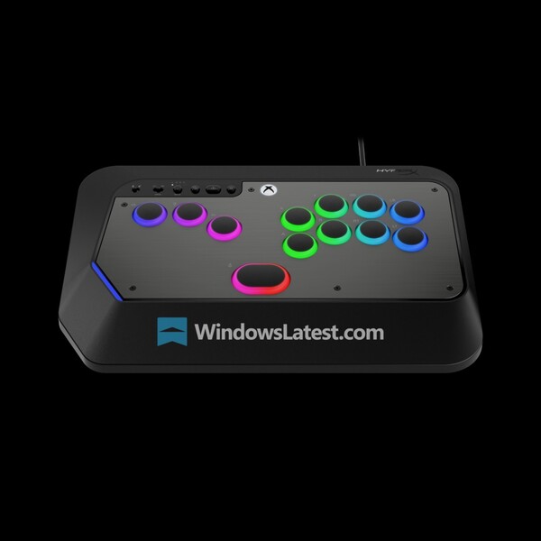 L'HyperX Clutch Tachi est une manette d'arcade filaire sans levier avec des lumières RGB personnalisables. (Source de l'image : WindowsLatest)