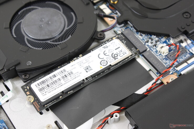 Le système supporte jusqu'à deux SSD M.2 2280 PCIe 4