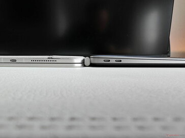 iPad Pro 11 2025 M5 et Magic Keyboard (gauche) vs. Apple MacBook Air M1 (droite)