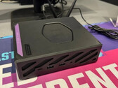 Le Cooler Master Mini-X est un mini-PC de milieu de gamme avec jusqu'à 64 Go de mémoire et des processeurs Intel Core Ultra. (Source : Cowcotland)