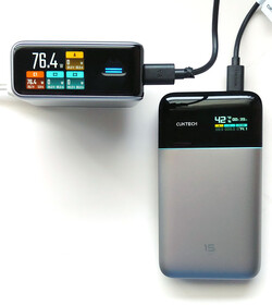 Cuktech 10 Ultra chargeant rapidement un banc d'alimentation Cuktech 15 Air.